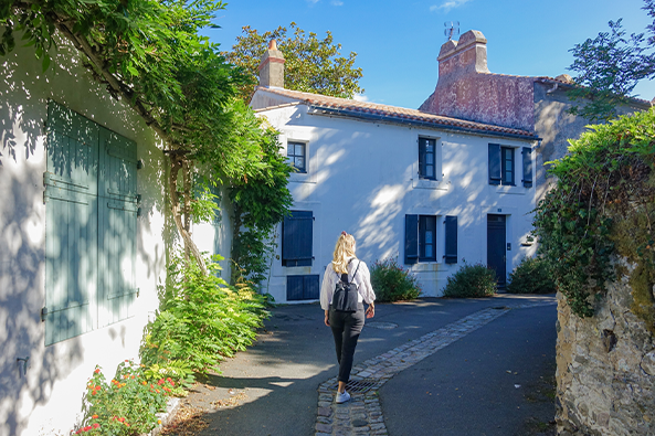 Balade au centre-ville de Noirmoutier-en-l’île ©Quentin Boulegon