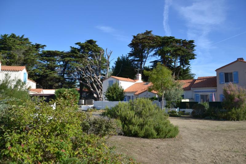 APPA BJ05104 / NOIRMOUTIER BARBATRE MAISON MITOYENNE DANS UNE RESIDENCE PRIVEE ACCES DIRECT A LA DUNE