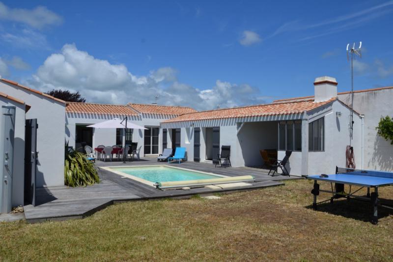 MAIS BC08700 / Maison de vacances avec piscine pour 8 personnes à Barbâtre sur Noirmoutier